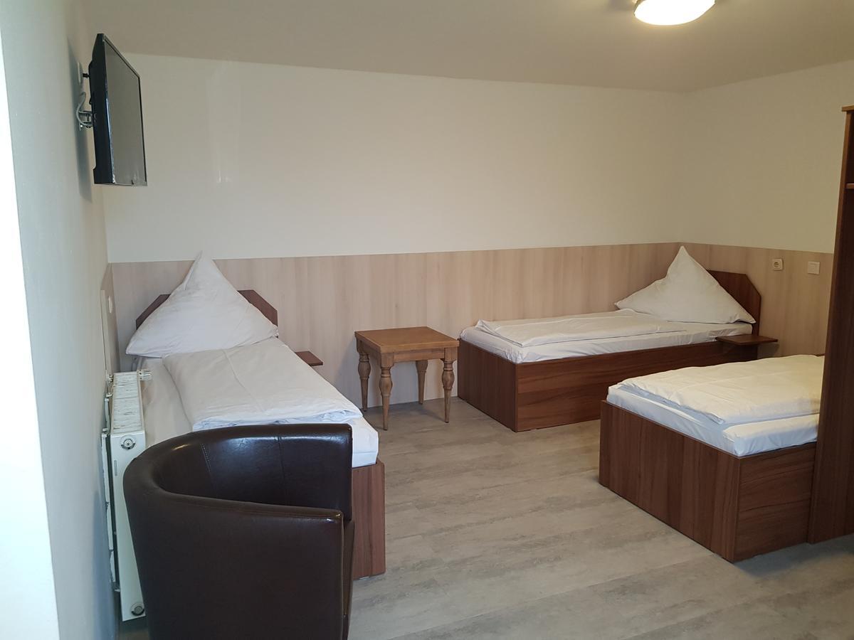 Pension Im Bett Neurenberg Buitenkant foto
